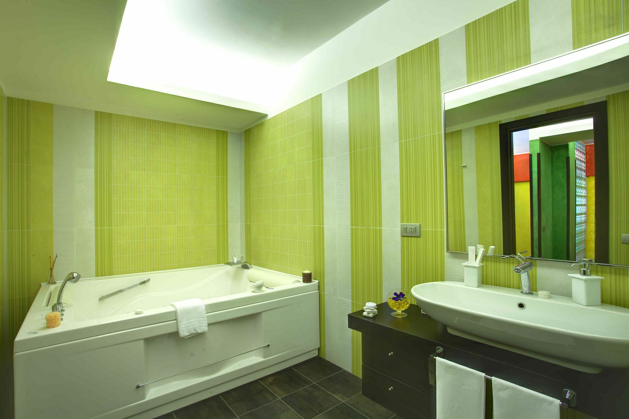 Abalon Hotel 4*